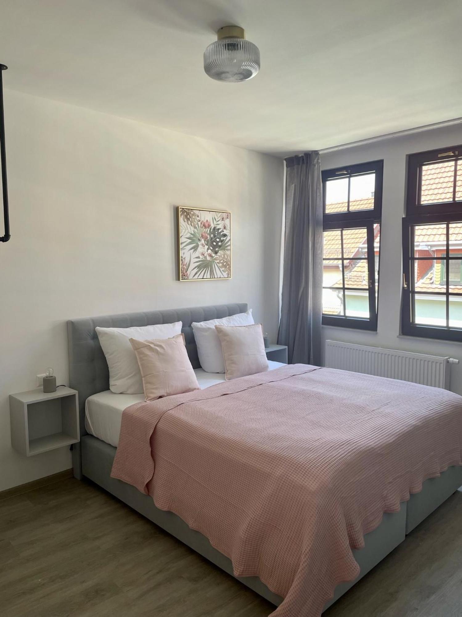 Discovair - Eisenach Karl14 - Vollausgestattete Apartments Mit Netflix In Der Fussgaengerzone ห้อง รูปภาพ